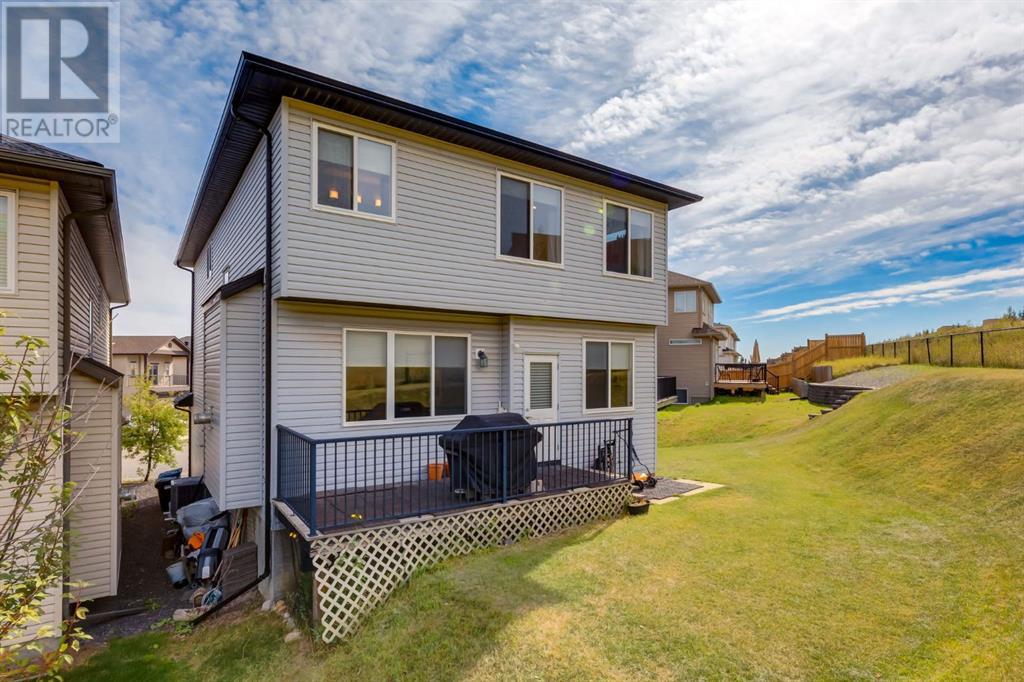Single Family House for Sale in  Sherwood Mount NW Sherwood Calgary 