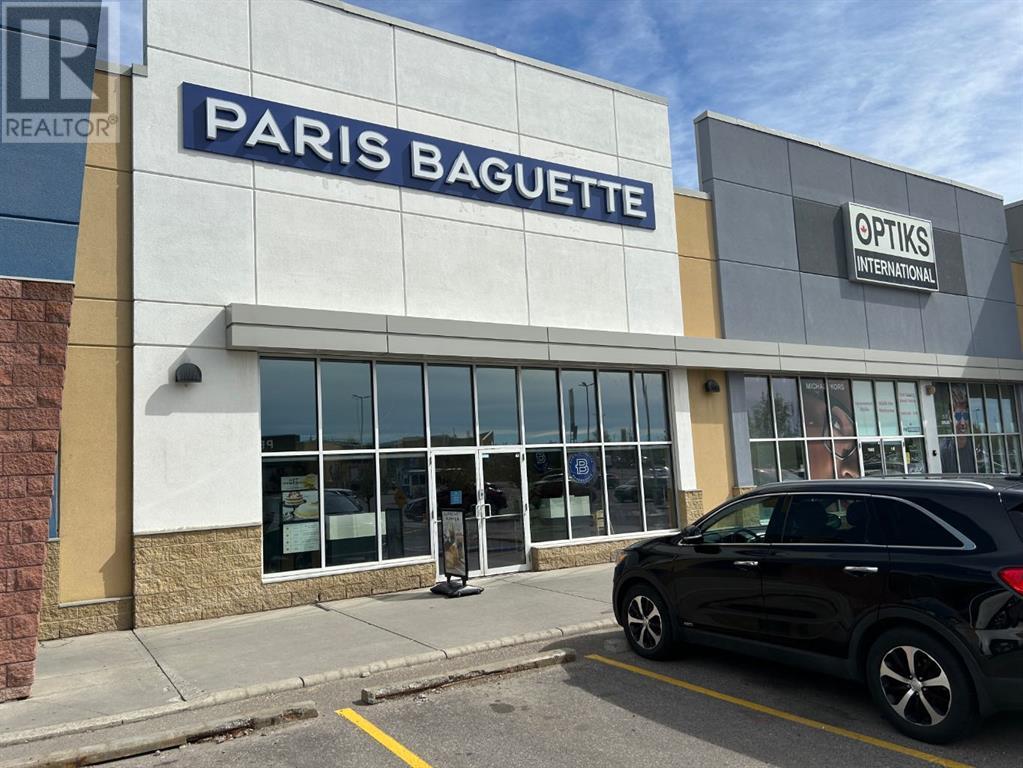 Single Family House for Sale in  Sherwood Mount NW Sherwood Calgary 
