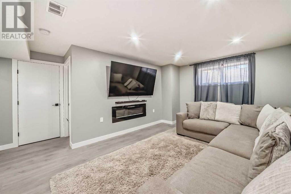 Single Family House for Sale in  Brightonstone Green SE New Brighton Calgary 