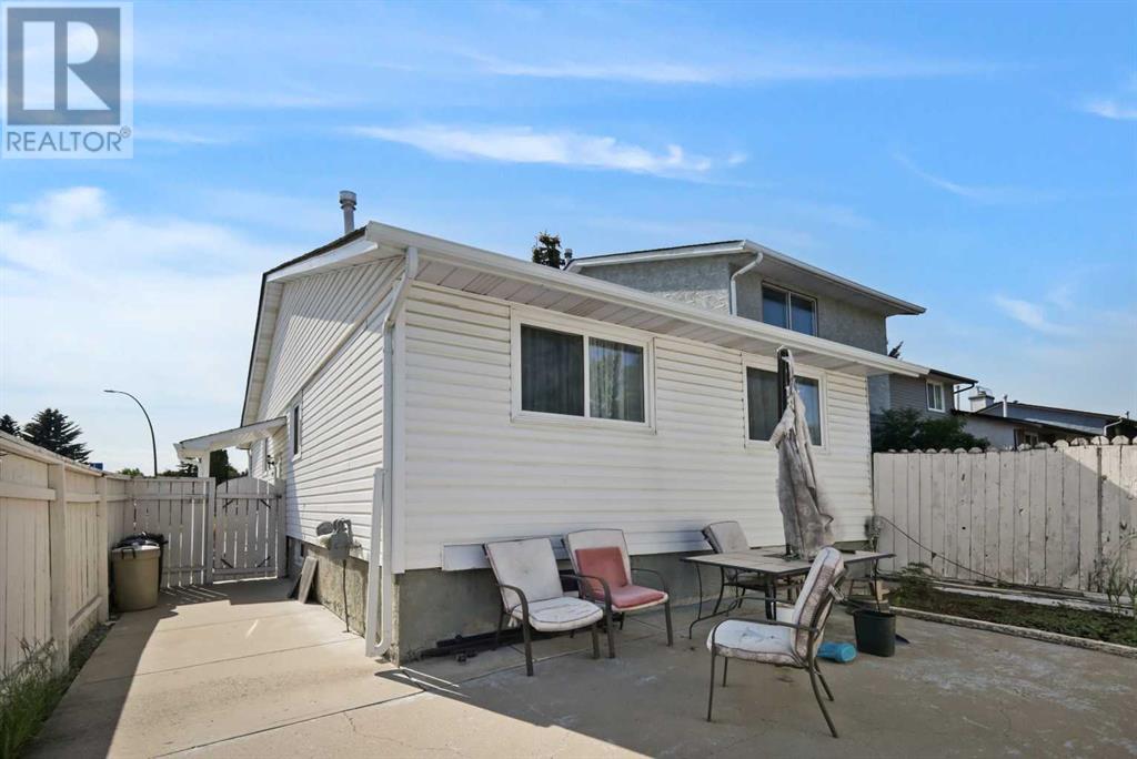 Single Family House Bungalow for Sale in  Pinemeadow Road NE Pineridge Calgary 