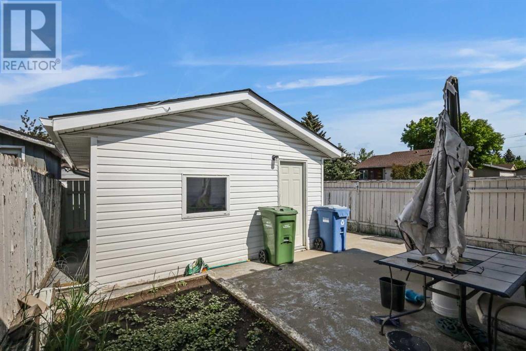 Single Family House Bungalow for Sale in  Pinemeadow Road NE Pineridge Calgary 