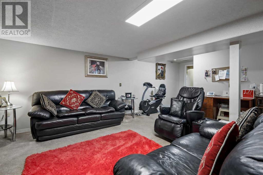 Single Family House Bungalow for Sale in  Pinemeadow Road NE Pineridge Calgary 