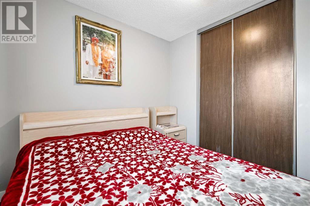 Single Family House Bungalow for Sale in  Pinemeadow Road NE Pineridge Calgary 