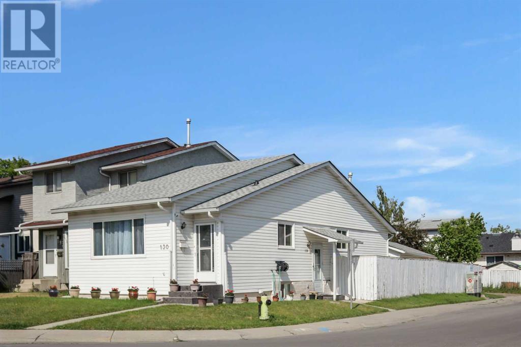 Single Family House Bungalow for Sale in  Pinemeadow Road NE Pineridge Calgary 