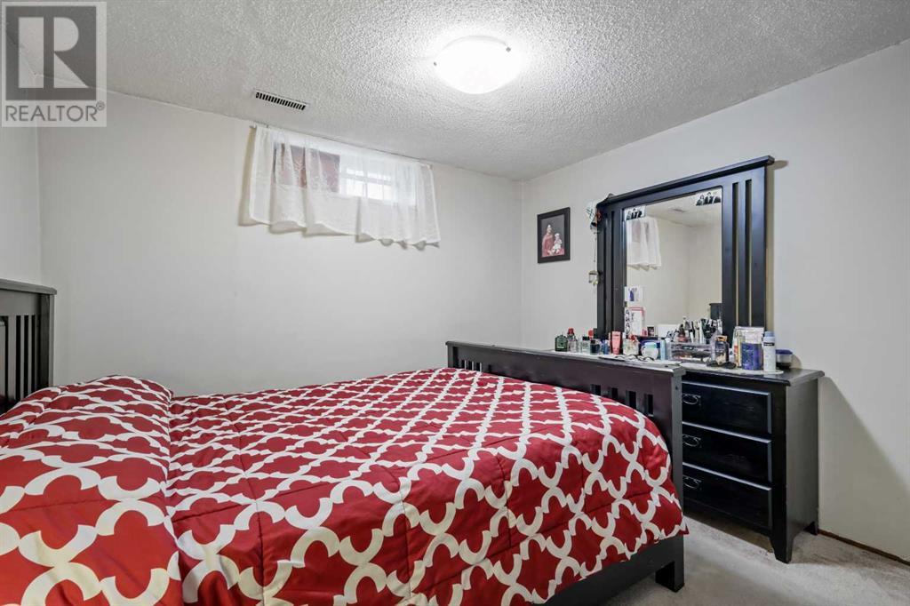 Single Family House Bungalow for Sale in  Pinemeadow Road NE Pineridge Calgary 