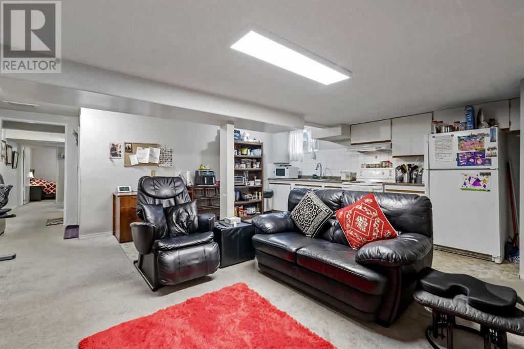 Single Family House Bungalow for Sale in  Pinemeadow Road NE Pineridge Calgary 