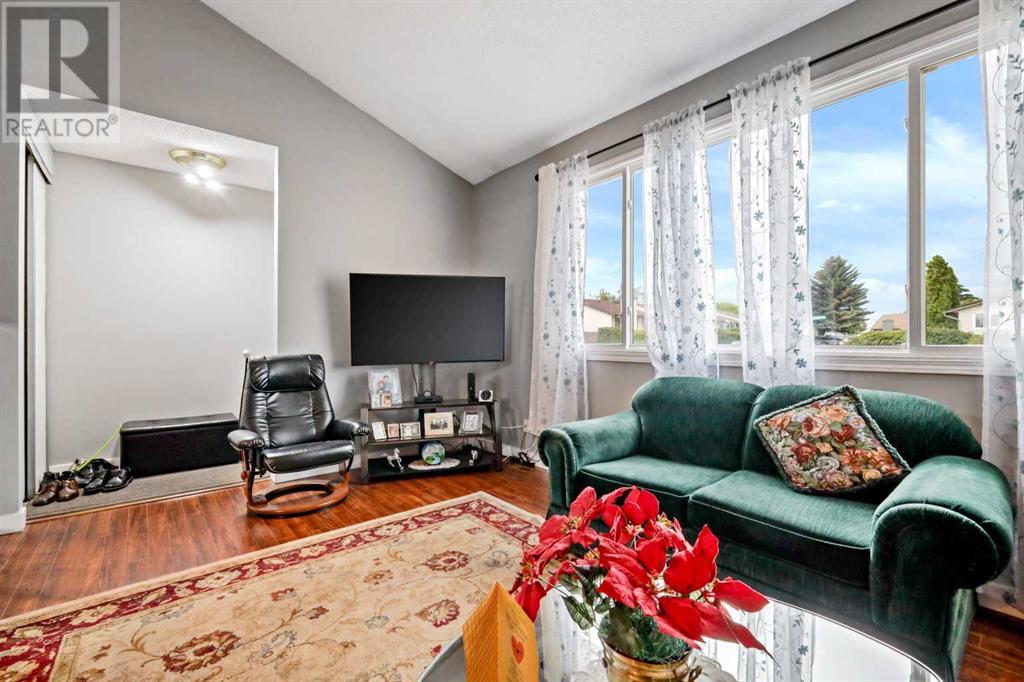 Single Family House Bungalow for Sale in  Pinemeadow Road NE Pineridge Calgary 