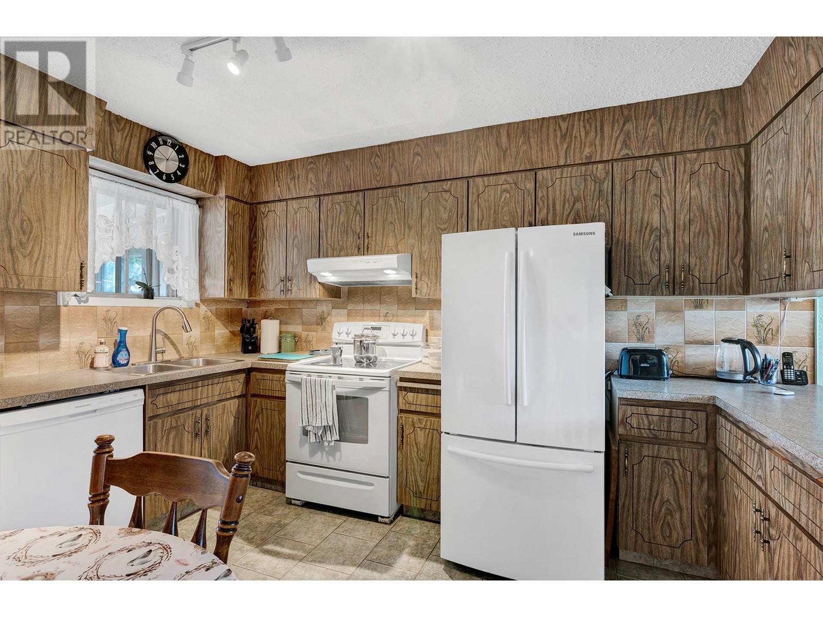 Photo 21 of 307 Holly Avenue, Kamloops BC