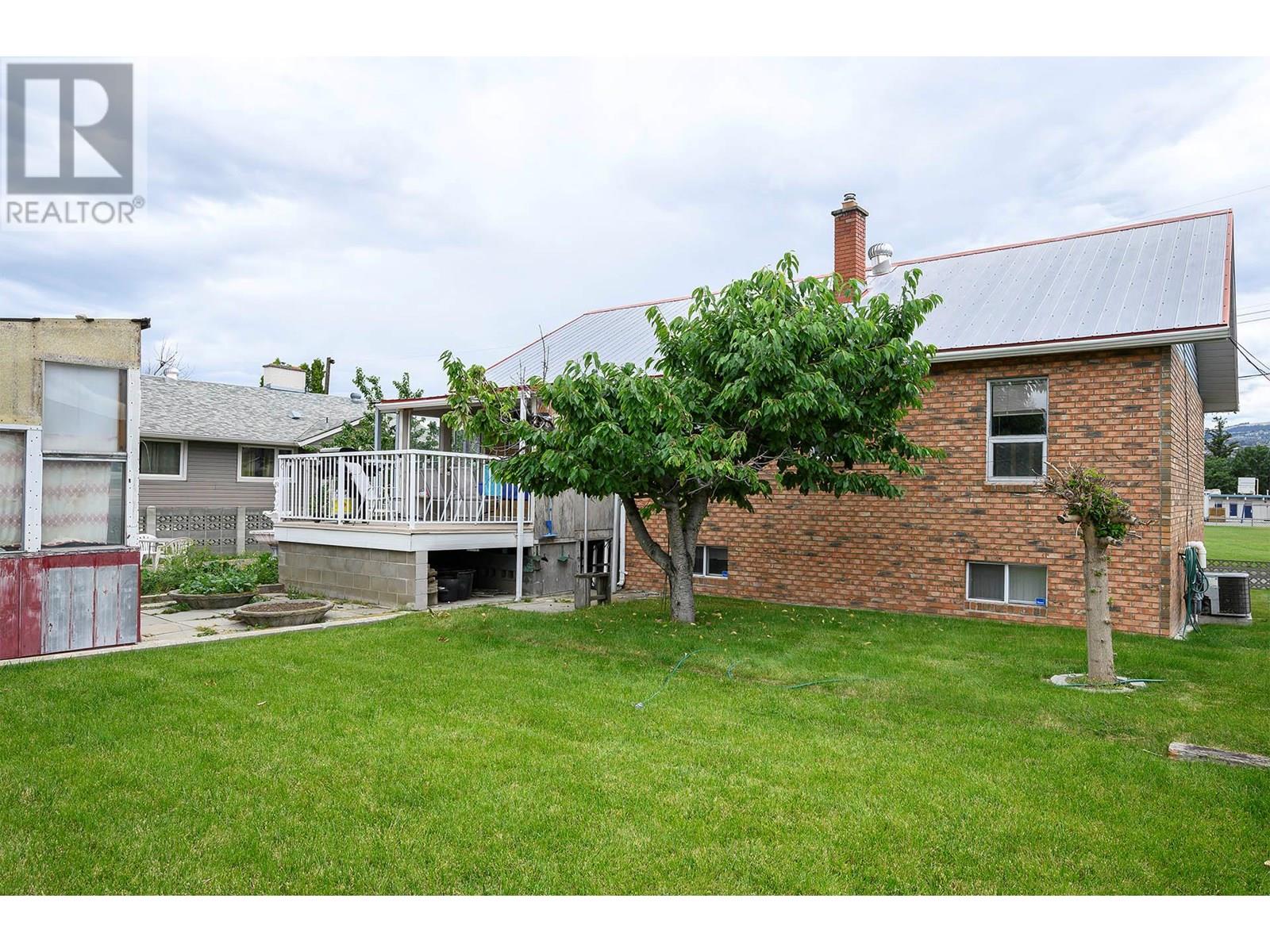 Photo 11 of 307 Holly Avenue, Kamloops BC