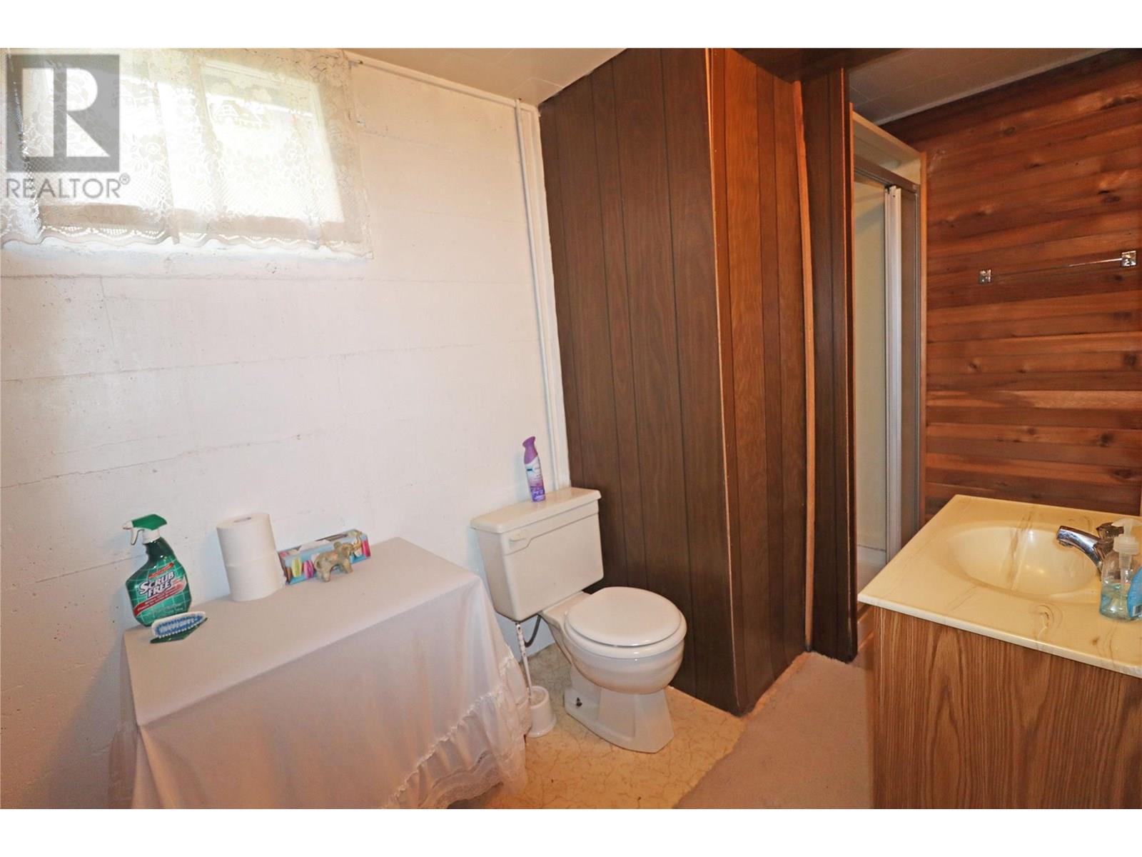 6275 College Road, Grand Forks