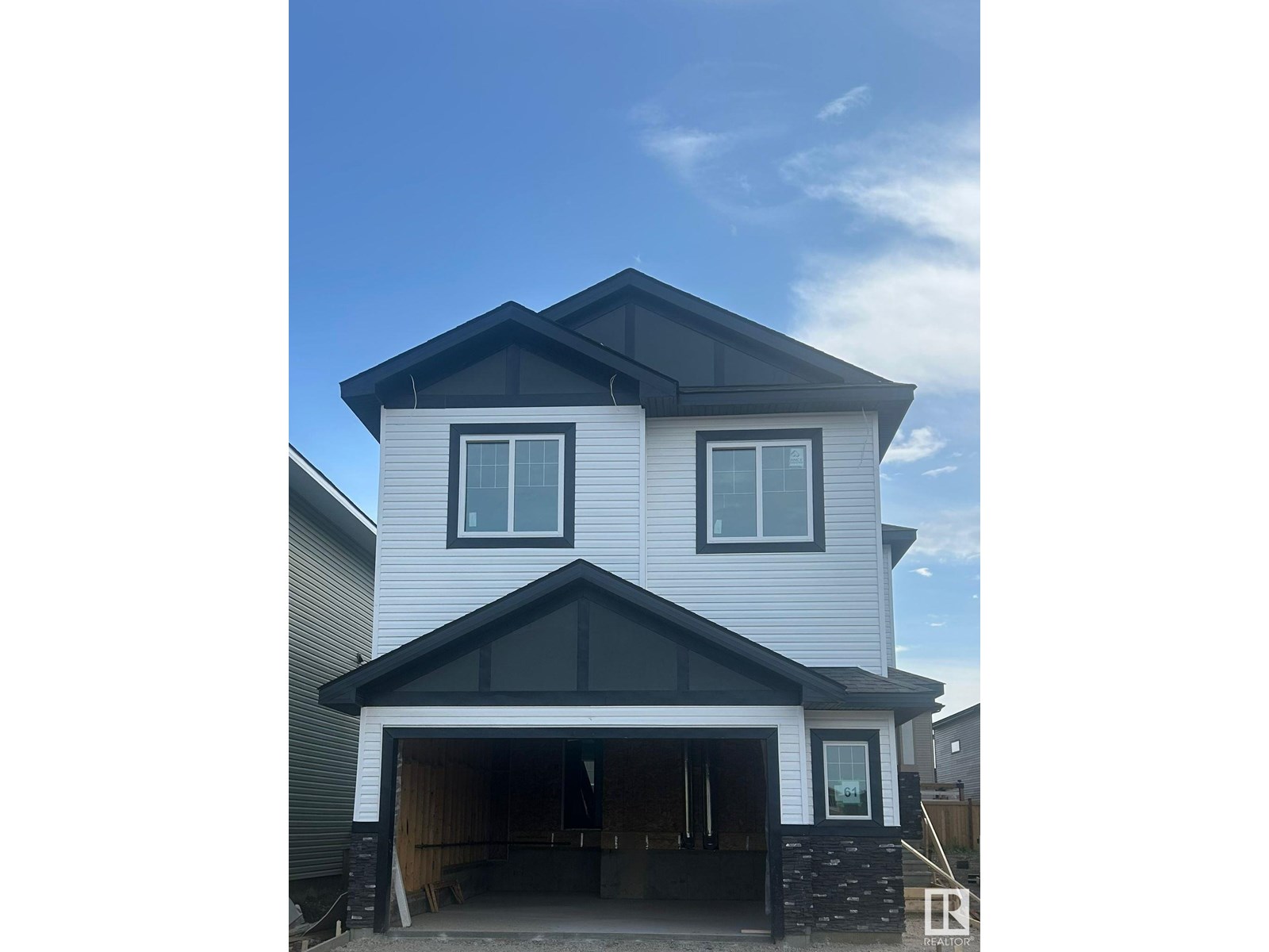 Photo 2 of 61 Blackbird Bend, Fort Saskatchewan AB