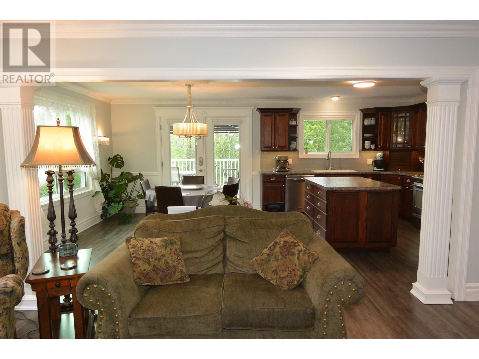 1615 ALDOUS STREET, Hazelton