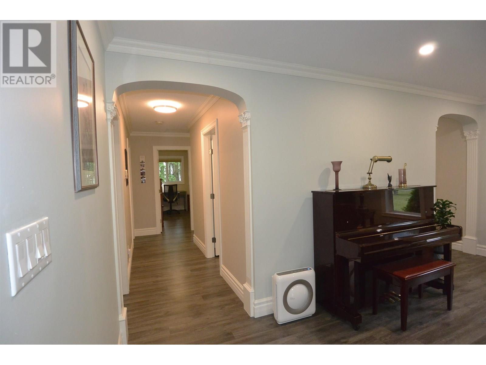 1615 ALDOUS STREET, Hazelton