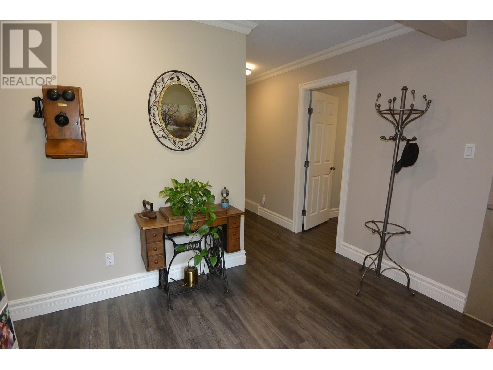 1615 ALDOUS STREET, Hazelton