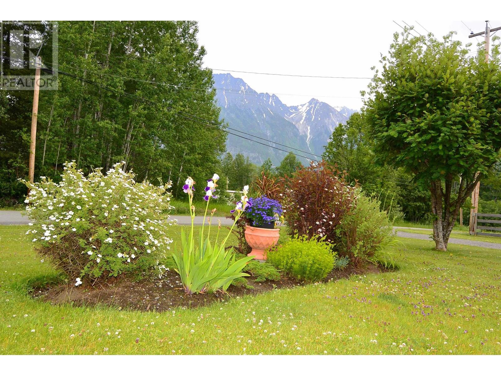 1615 ALDOUS STREET, Hazelton