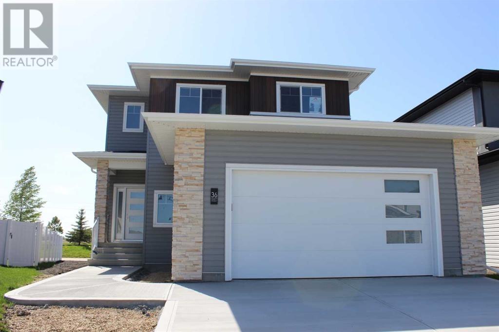 Single Family House for Sale in  Emmett Crescent Evergreen Red Deer 