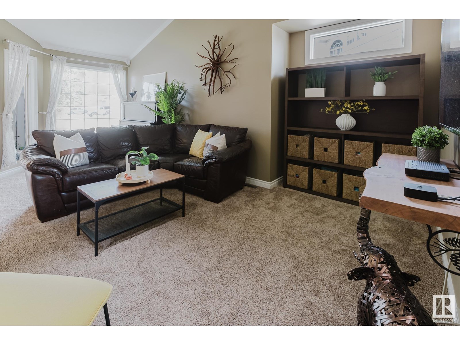 Photo 6 of 11315 8 Av Nw, Edmonton AB