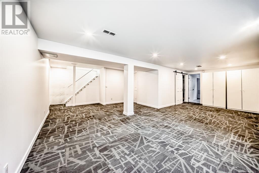 Single Family House Bungalow for Sale in  Penswood Place Penbrooke Meadows Calgary 