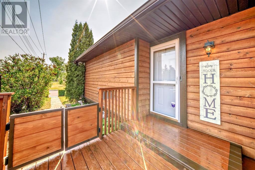 Single Family House Bungalow for Sale in  Penswood Place Penbrooke Meadows Calgary 