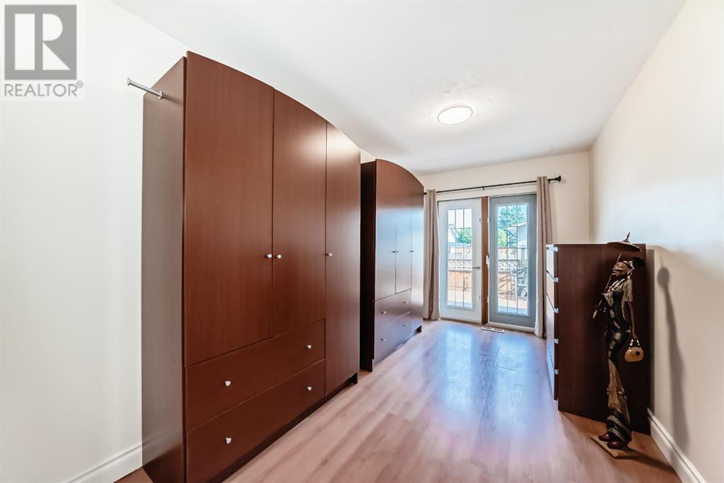 Single Family House Bungalow for Sale in  Penswood Place Penbrooke Meadows Calgary 