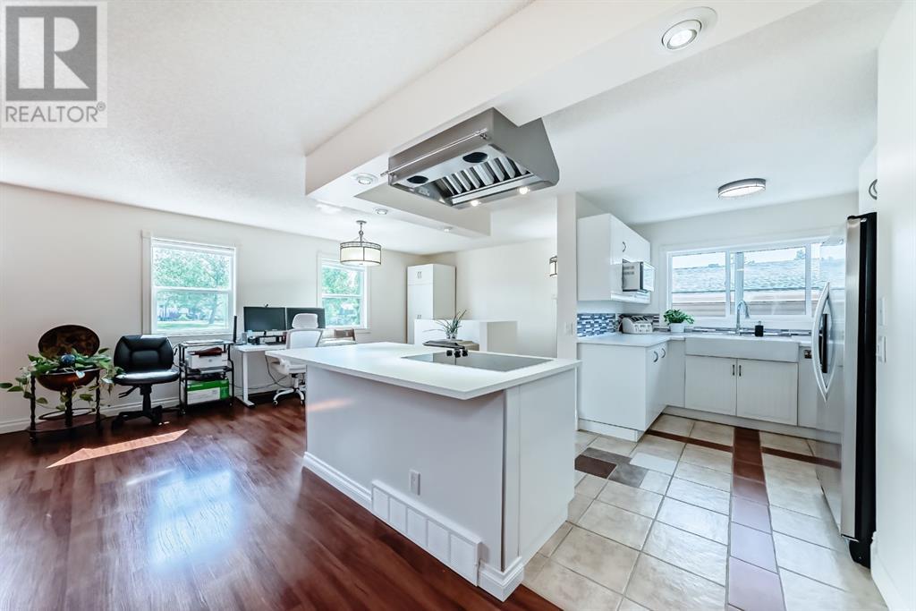 Single Family House Bungalow for Sale in  Penswood Place Penbrooke Meadows Calgary 