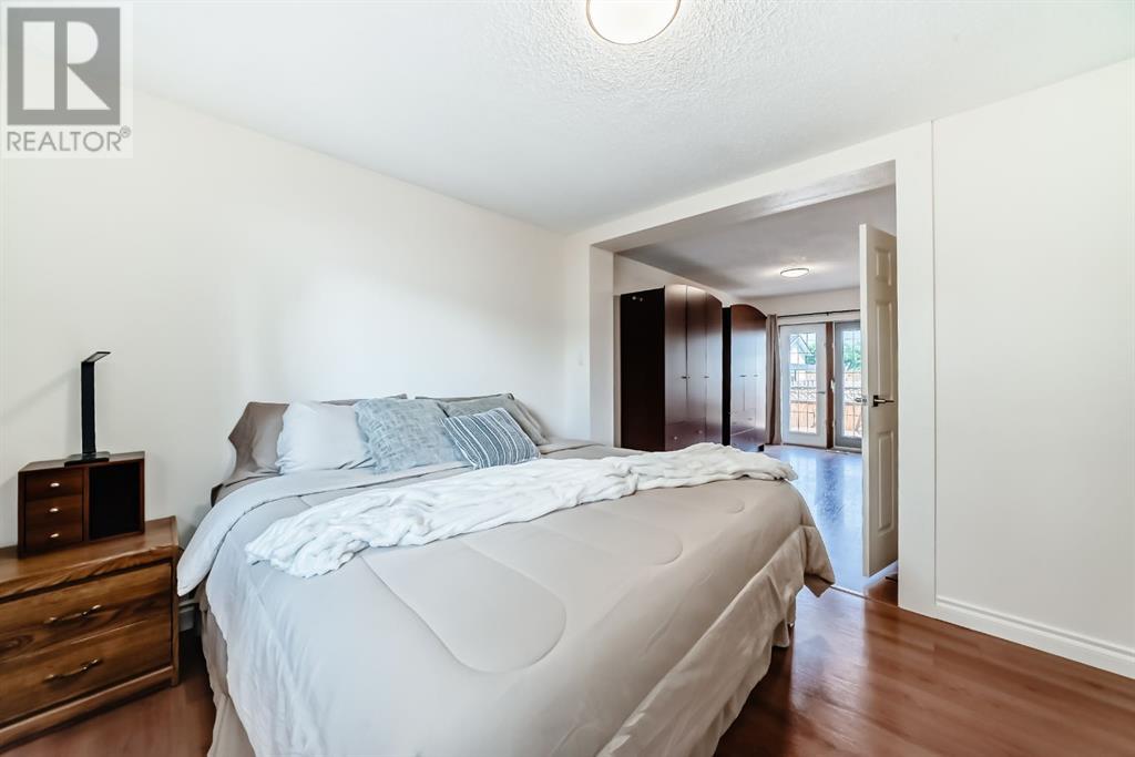 Single Family House Bungalow for Sale in  Penswood Place Penbrooke Meadows Calgary 