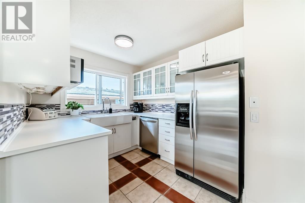 Single Family House Bungalow for Sale in  Penswood Place Penbrooke Meadows Calgary 