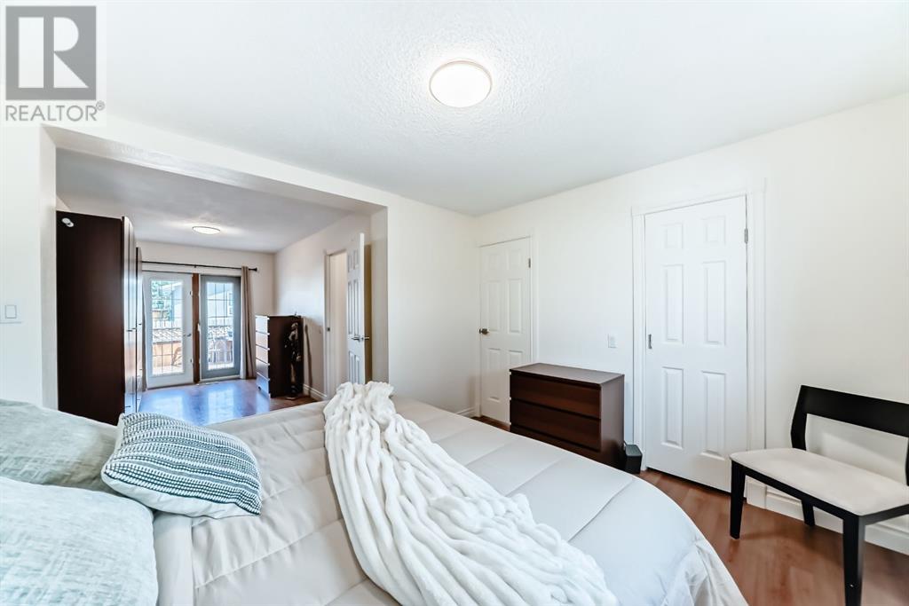 Single Family House Bungalow for Sale in  Penswood Place Penbrooke Meadows Calgary 