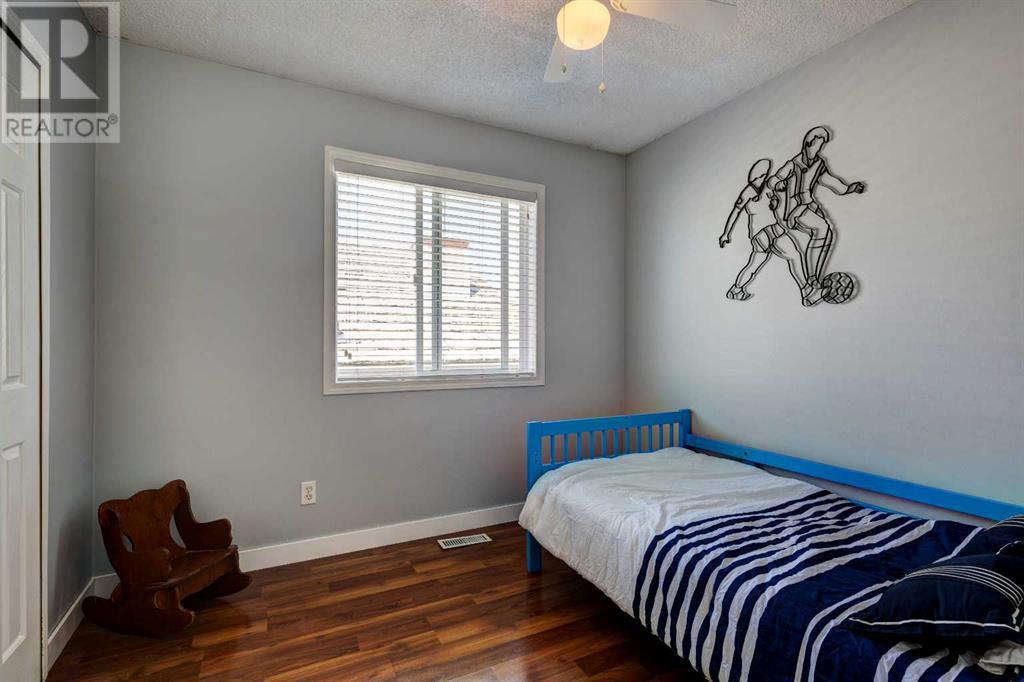 Single Family House for Sale in  Mt Aberdeen Close SE McKenzie Lake Calgary 