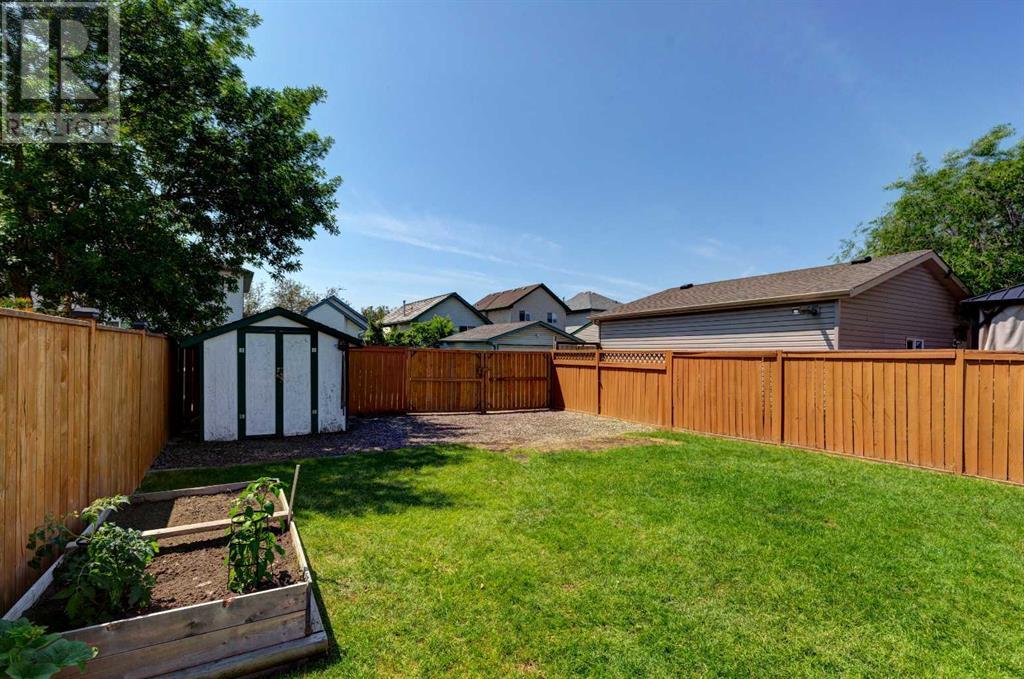 Single Family House for Sale in  Mt Aberdeen Close SE McKenzie Lake Calgary 