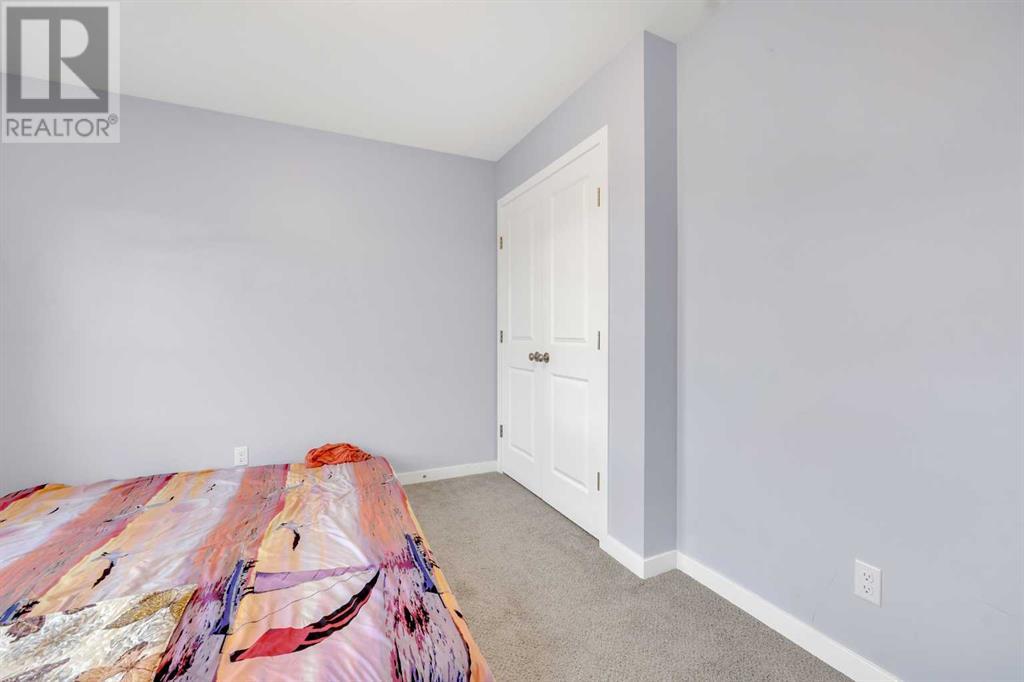 Photo 23 of 165 Kingsbury Close Se, Airdrie AB