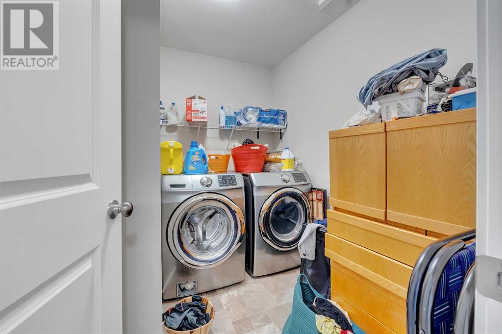 Photo 27 of 165 Kingsbury Close Se, Airdrie AB