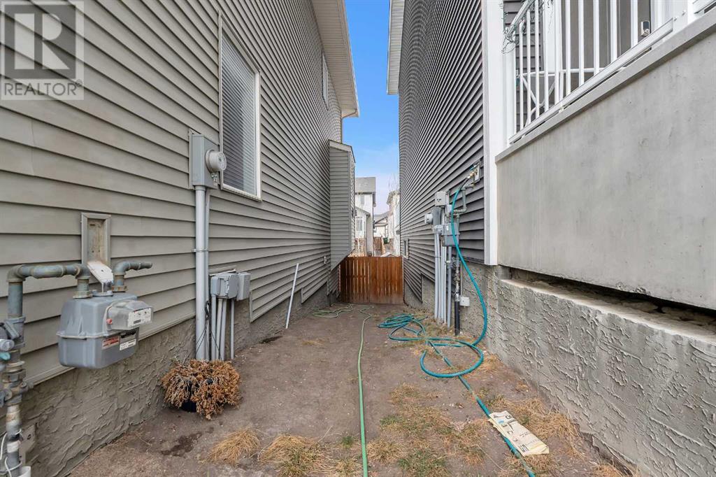 Photo 34 of 165 Kingsbury Close Se, Airdrie AB