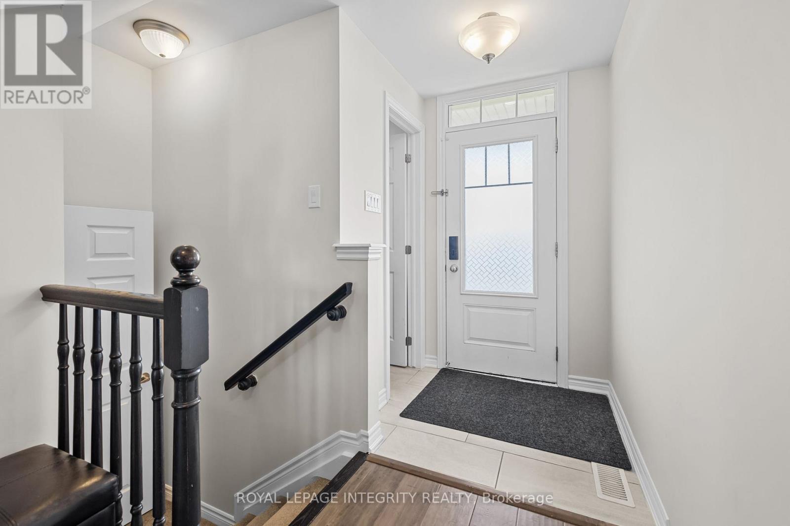 Foyer with walk-in closet