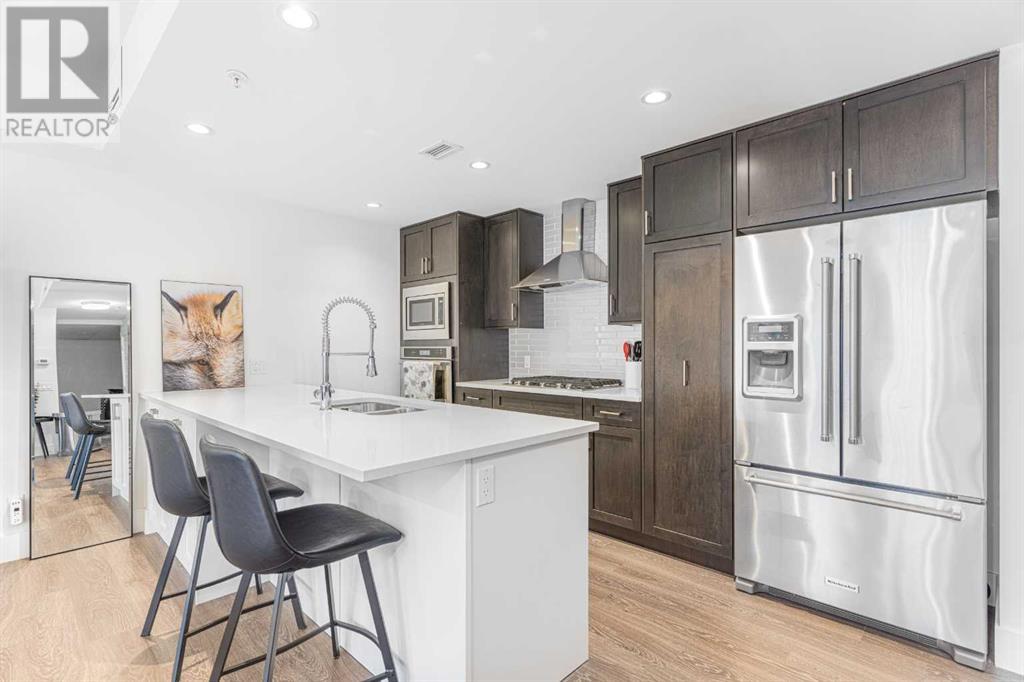 106, 3320 3 Avenue NW, Calgary, Alberta