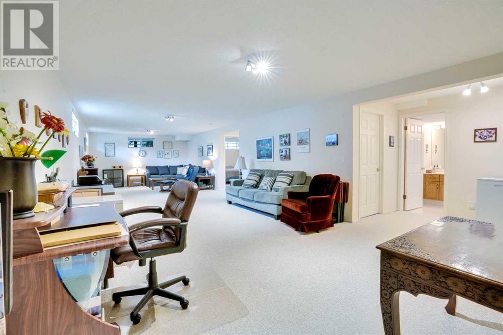 Single Family House Bungalow for Sale in  Ceduna Park SW Cedarbrae Calgary 