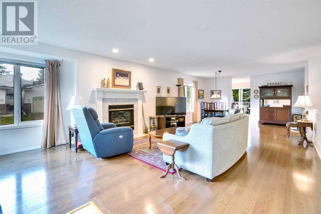 Single Family House Bungalow for Sale in  Ceduna Park SW Cedarbrae Calgary 