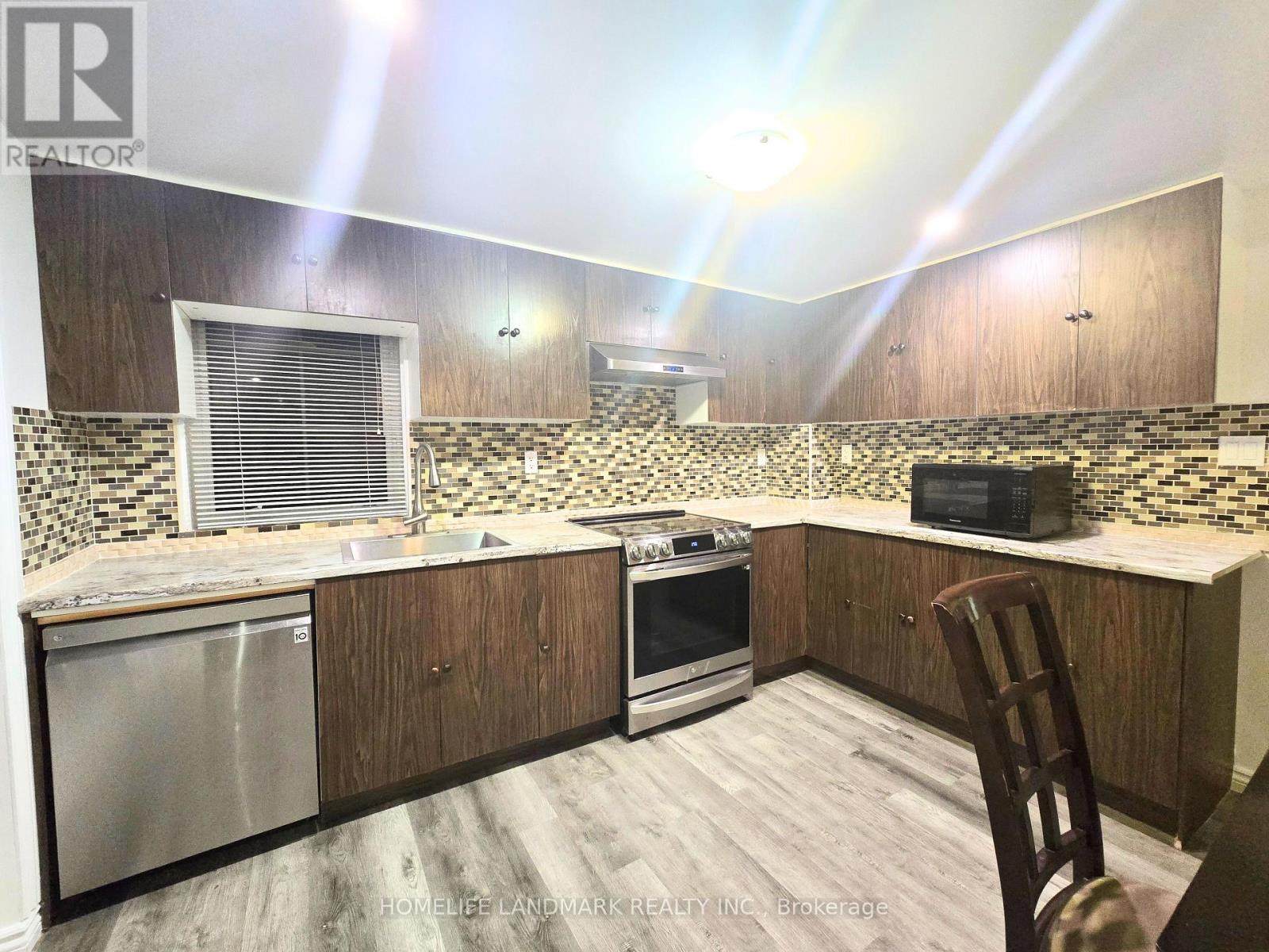 Single Family House for Sale in BSMT   WILLIAM BOWES BOULEVARD Vaughan (Patterson) 