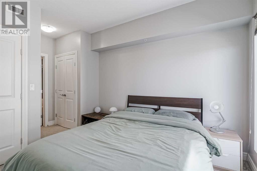 Single Family House for Sale in    Avenue SW Downtown Commercial Core Calgary 