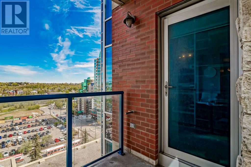 Single Family House for Sale in    Avenue SW Downtown Commercial Core Calgary 