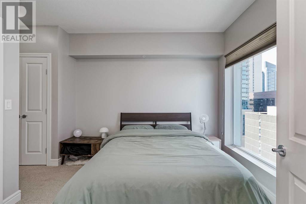 Single Family House for Sale in    Avenue SW Downtown Commercial Core Calgary 