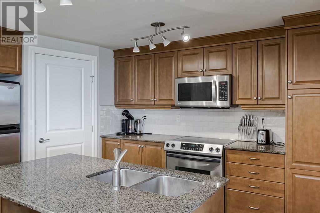 Single Family House for Sale in    Avenue SW Downtown Commercial Core Calgary 