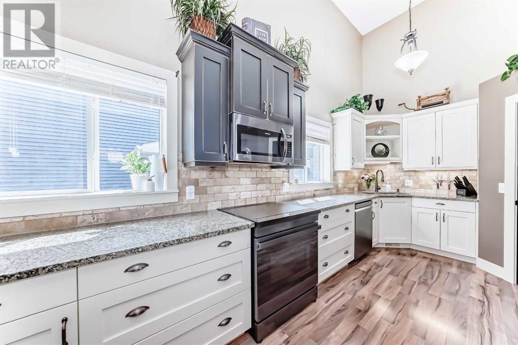 Single Family House 4 Level for Sale in  Hidden Creek Terrace NW Hidden Valley Calgary 