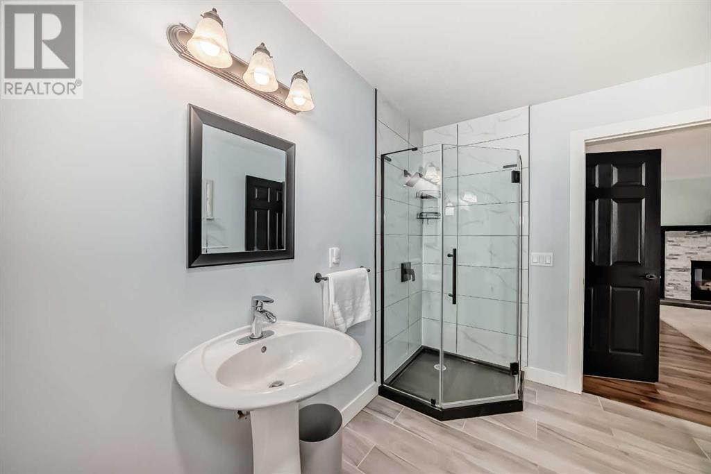 Single Family House 4 Level for Sale in  Hidden Creek Terrace NW Hidden Valley Calgary 