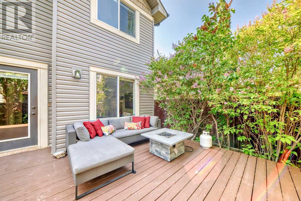 Single Family House 4 Level for Sale in  Hidden Creek Terrace NW Hidden Valley Calgary 