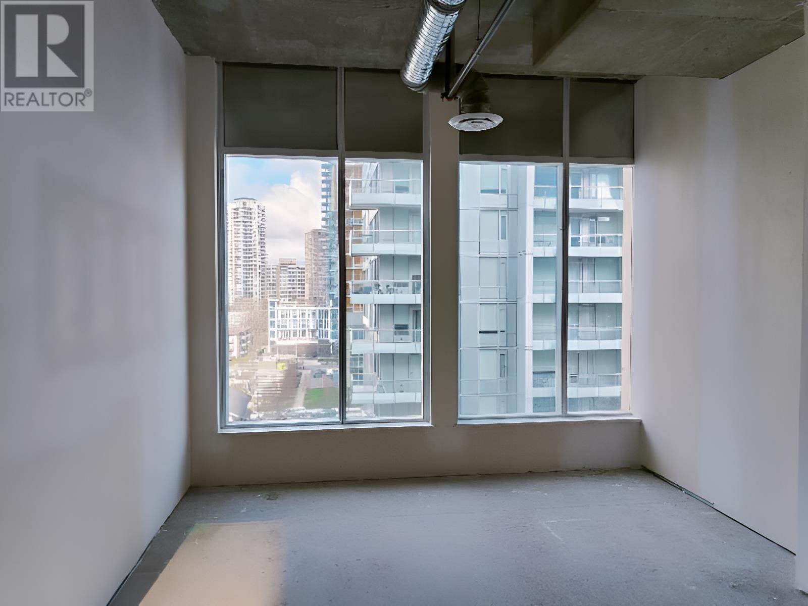 Photo 1 of 629 6378 Silver Avenue, Burnaby BC