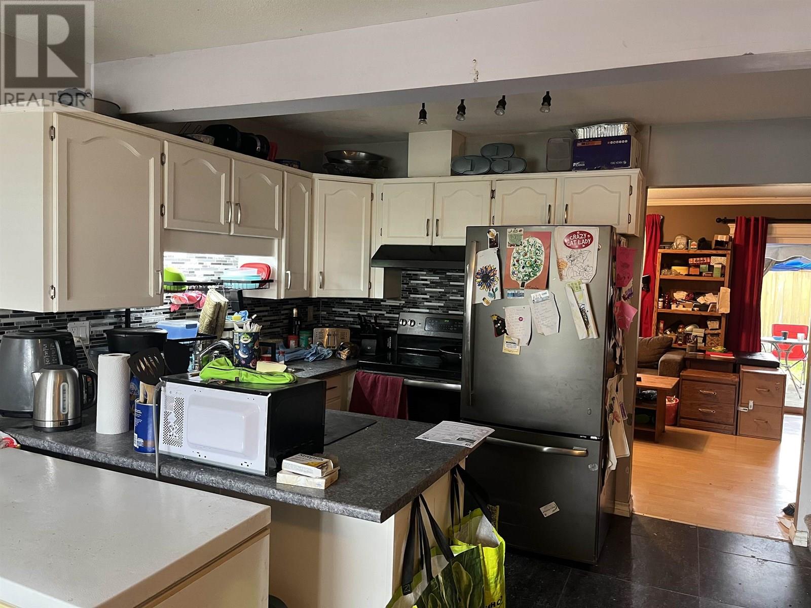 Photo 7 of 14 11757 207 Street, Maple Ridge BC