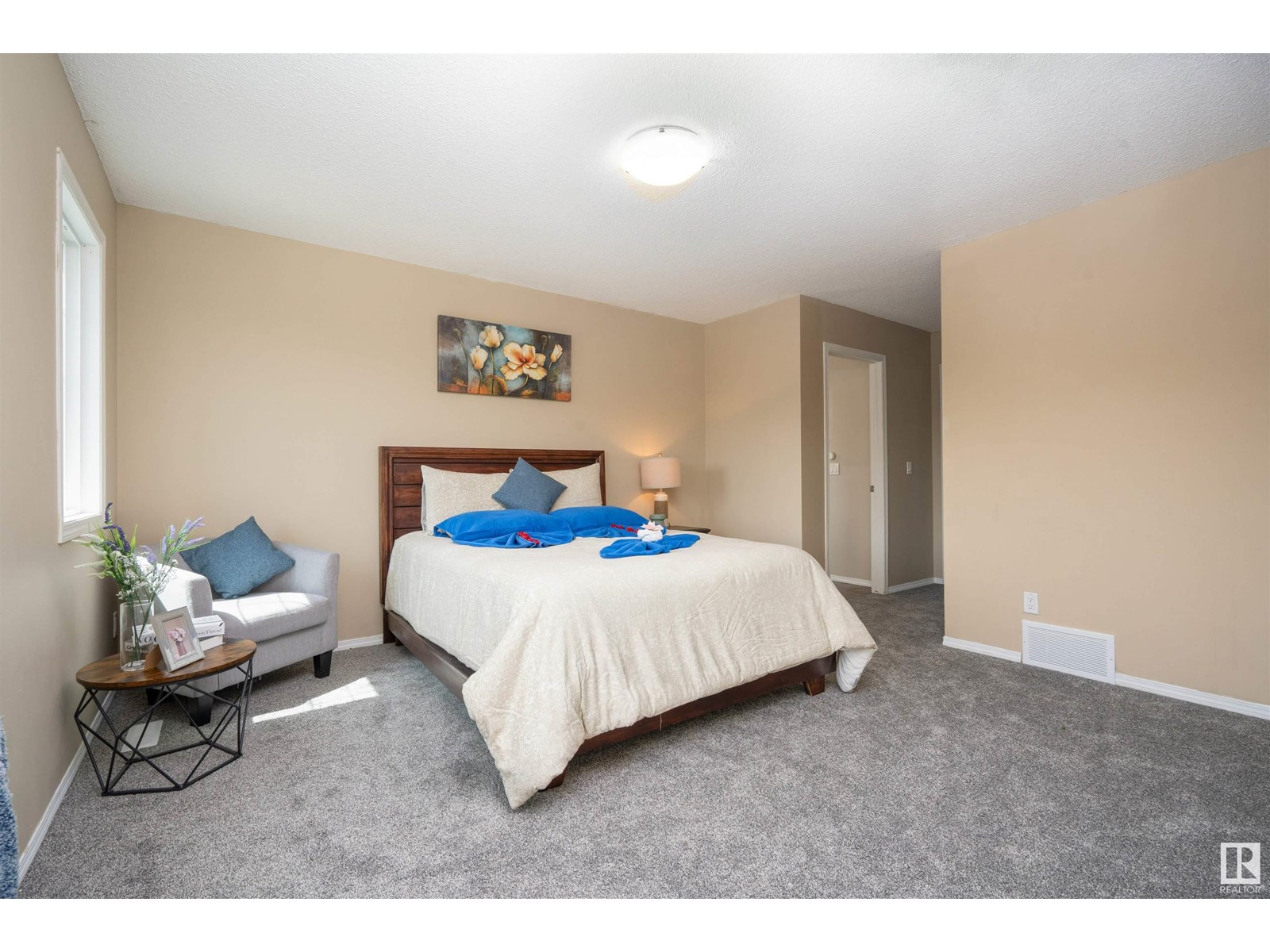 Photo 22 of 14 Santana Cres, Fort Saskatchewan AB