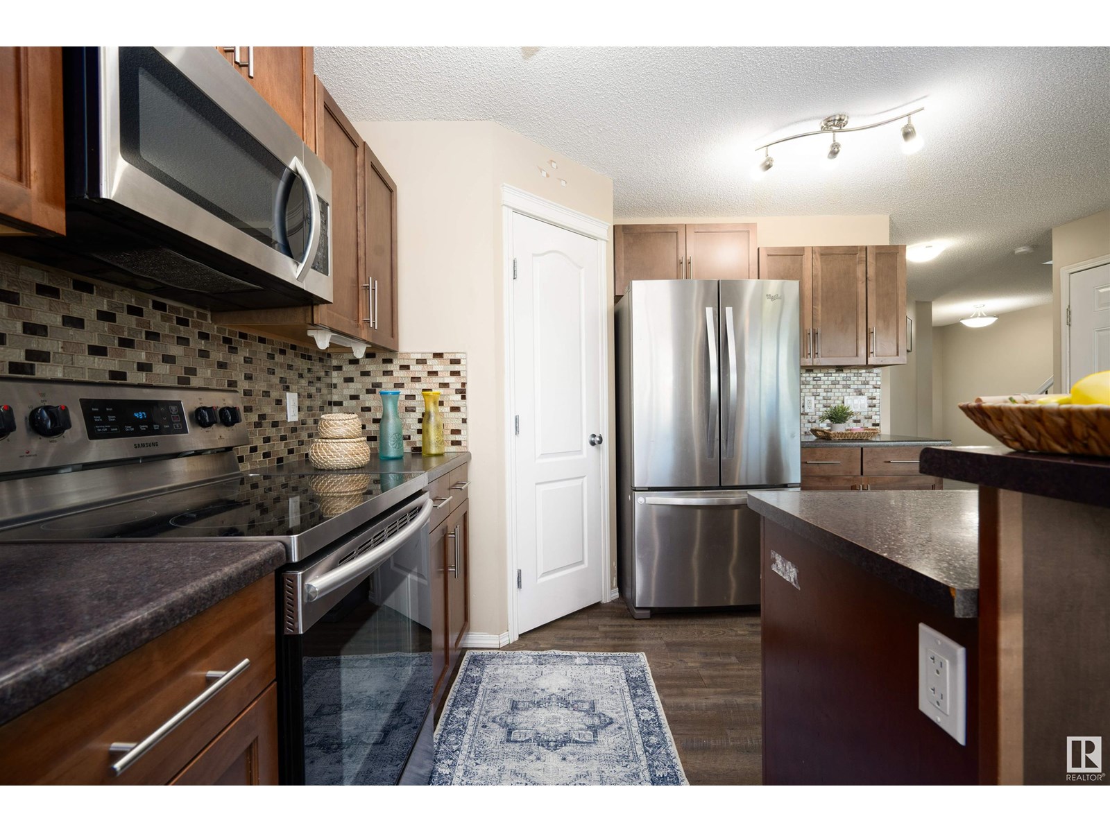 Photo 9 of 14 Santana Cres, Fort Saskatchewan AB