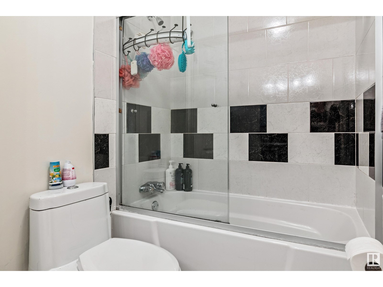 Photo 14 of C 7 Garden Grove Gv Nw, Edmonton AB